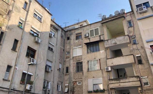 Rihapet procesi i privatizimit per pallatet e vjetra: Zgjat 2 vite, ja tarifat